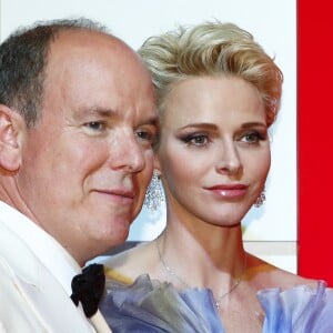 Le prince Albert II de Monaco et la princesse Charlène de Monaco - 68e gala de la Croix-Rouge monégasque dans la salle des Etoiles du Sporting Monte-Carlo à Monaco, le 23 juillet 2016. © Claudia Albuquerque/Bestimage