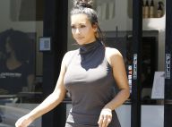 Kim Kardashian : Robe moulante et formes voluptueuses, la bimbo attire l'oeil