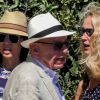 Rupert Murdoch quitte le club 55 après le déjeuner d'anniversaire de sa fille Chloe Murdoch avec sa femme Jerry Hall, son ex-femme Wendi Deng à Saint-Tropez, France, le 17 juillet 2016.