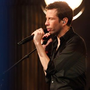 Alex Beaupain en concert au Fnac Live Festival (Hôtel de Ville de Paris), le 23 juillet 2016. © Lise Tuillier / Bestimage