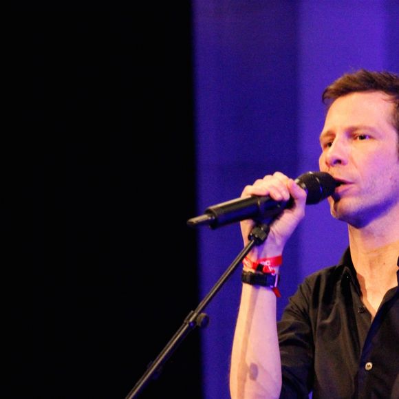 Alex Beaupain en concert au Fnac Live Festival (Hôtel de Ville de Paris), le 23 juillet 2016. © Lise Tuillier / Bestimage