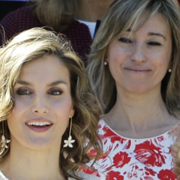 La reine Letizia d'Espagne présidait le 26 juillet 2016 au Parque del Retiro à Madrid la cérémonie des 25e Prix FEDEPE en l'honneur des femmes dirigeantes, chefs d'entreprise et professionnelles.