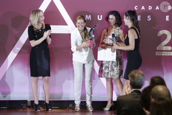 Photo des personnalités primées le 26 juillet 2016 au Parque del Retiro à Madrid lors de la cérémonie des 25e Prix FEDEPE en l'honneur des femmes dirigeantes, chefs d'entreprise et professionnelles.
