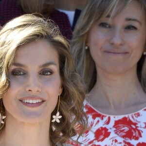 La reine Letizia d'Espagne présidait le 26 juillet 2016 au Parque del Retiro à Madrid la cérémonie des 25e Prix FEDEPE en l'honneur des femmes dirigeantes, chefs d'entreprise et professionnelles.