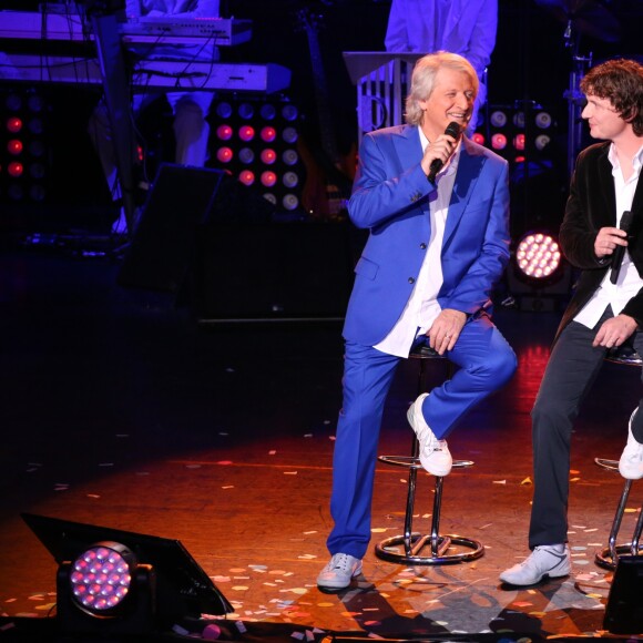 Patrick Sébastien et son fils Olivier Villa - Patrick Sébastien fête ses 40 ans de scène à l'Olympia à Paris, le 14 novembre 2014.