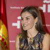 La reine Letizia d'Espagne (robe, sandales et sac Hugo Boss) a pris part le 27 juillet 2016 à la réunion annuelle des directeurs de centres de l'Institut Cervantes à Madrid.