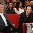 Michael Moreno avec son père lors de l'émission Vivement Dimanche consacrée à Jean Reno sur France 2 diffusée le 21 mars 2010