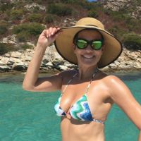 Cristina Cordula au Brésil : En bikini ou sans maquillage, la star se dévoile !