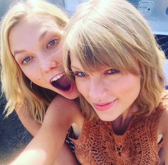 Taylor Swift souhaite un bon anniversaire à sa copine Karlie Kloss sur Instagram au début du mois d'août 2016