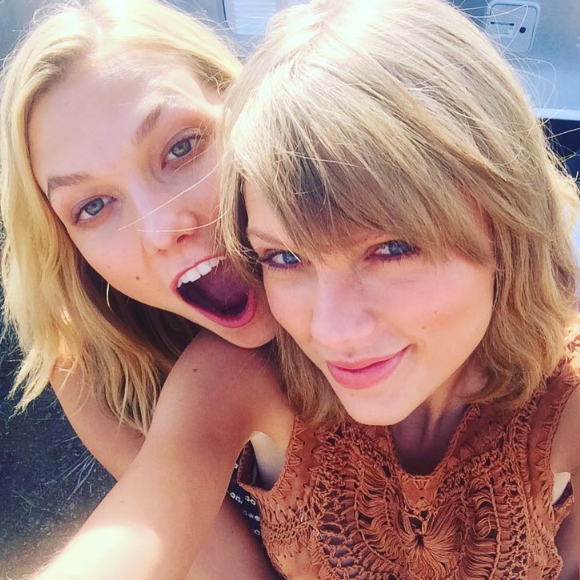 Taylor Swift souhaite un bon anniversaire à sa copine Karlie Kloss sur Instagram au début du mois d'août 2016