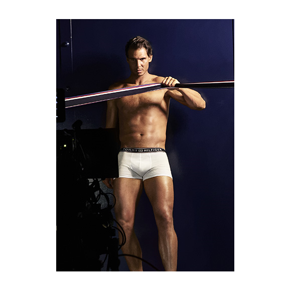 Rafael Nadal figure sur la nouvelle campagne publicitaire de Tommy Hilfiger.