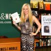 L'ancienne star du porno Jenna Jameson fait la promotion de son livre "Sugar" chez Barnes & Noble a New York. Le 22 octobre 2013