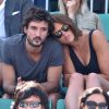 Laure Manaudou et son compagnon Jérémy Frérot (du groupe Fréro Delavega) dans les tribunes lors de la finale des Internationaux de tennis de Roland-Garros à Paris, le 7 juin 2015