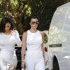 Kourtney Kardashian, Kris Jenner, Kim Kardashian et Kourtney Kardashian à Woodland Hills le 5 août 2016 pour un tournage de leur émission Keeping up with the Kardashians (L'incroyable famille Kardashian).