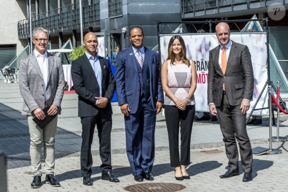La princesse Sofia de Suède assistait le 4 août 2016 à des séminaires dans le cadre de l'Industry Day à Bastad, en sa qualité de présidente d'honneur de l'association Project Playground. Son mari le prince Carl Philip l'avait accompagnée dans cette ville où il se sont connus et promenait pendant ce temps-là leur fille Alexander, âgé de 3 mois.