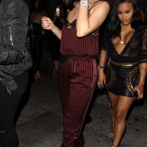 Kylie Jenner arrive au restaurant "Nice Guy" à West Hollywood le 15 juillet 2016.