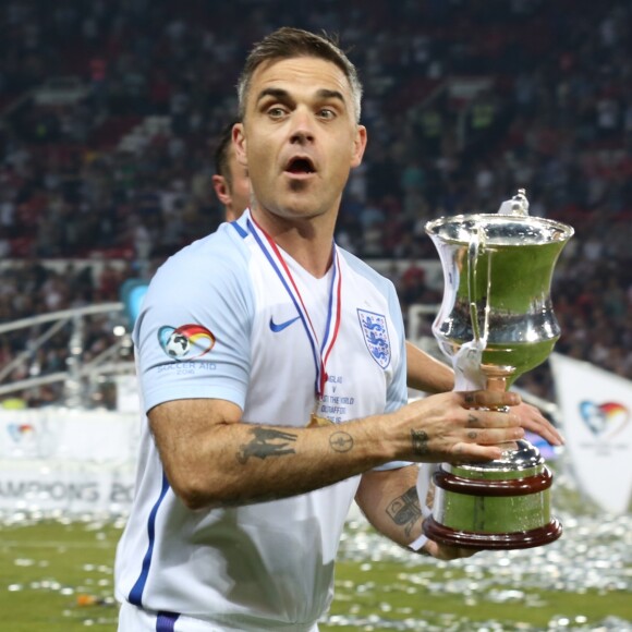 Robbie Williams - Match de football caritatif au stade Old Trafford à Manchester, le 5 juin 2016.  Soccer Aid at Old Trafford on June 5, 2016 in Manchester, England.05/06/2016 - Manchester