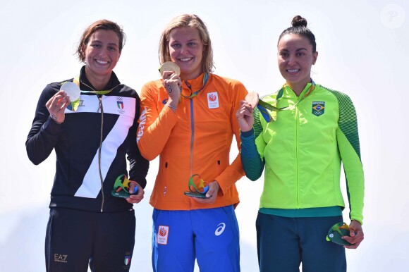 Rachele Bruni, Sharon Von Rouwendall et Okimoto Poiana, à la remise des médailles à Rio, le 15 août 2016