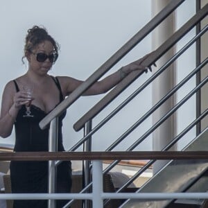 Mariah Carey à bord du yacht Arctic P à Capri, Italie, le 6 juillet 2016.