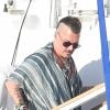 Exclusif - Johnny Depp arrive en vacances à Ibiza à bord du yacht Prince Abdulaziz pour rejoindre la villa qu'il a louée pour son séjour le 7 août 2016.