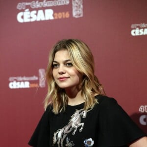 Louane Emera - Photocall lors de la 41ème cérémonie des Cesar au théâtre du Châtelet à Paris, le 26 février 2016.