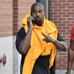 Kayne West en short dans les rues de New York Le 27 août 2016