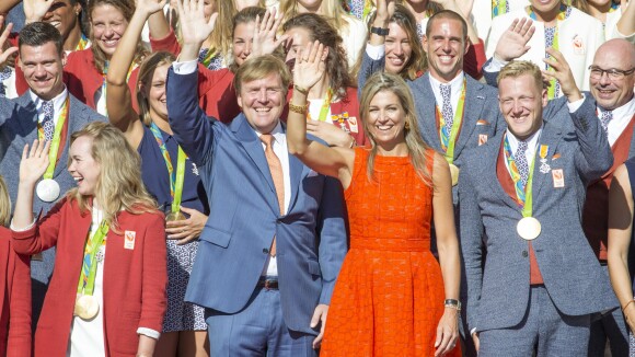 Maxima des Pays-Bas, d'une bonne humeur éclatante pour les médaillés des JO
