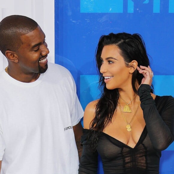 Kanye West et sa femme Kim Kardashian - Photocall des MTV Video Music Awards 2016 au Madison Square Garden à New York. Le 28 août 2016