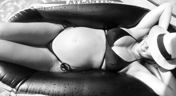 Bar Refaeli avant d'accoucher. Photo publiée sur sa page Instagram en juillet 2016