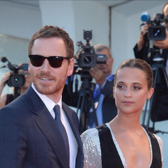 Michael Fassbender et sa compagne Alicia Vikander présentent Une vie entre deux océans au 73ème Festival du Film de Venise. Italie, le 1er septembre 2016