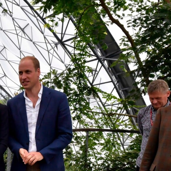 Kate Middleton et le prince William lors de leur visite de l'Eden Project, un complexe environnemental en Cornouailles, le 2 septembre 2016.