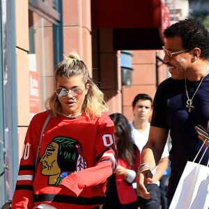 Lionel Richie et s fille Sofia Richie passent la journée ensemble à Beverly Hills le 2 septembre 2016.