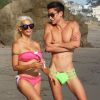 Exclusif - Justin Jedlica, le Ken humain, et sa compagne Angelique Morgan profitent de la plage de Malibu en montrant leurs corps modelés le 22 août 2016.