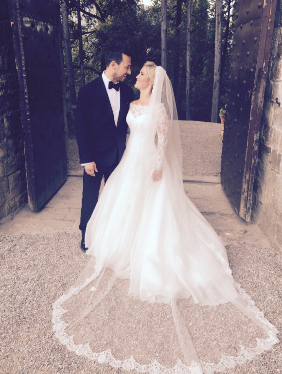 Heidi Range et son mari Alex Partakis se sont mariés le 4 septembre lors d'une romantique cérémonie à Florence, en Italie. Photo publiée sur Twitter, le jour-même