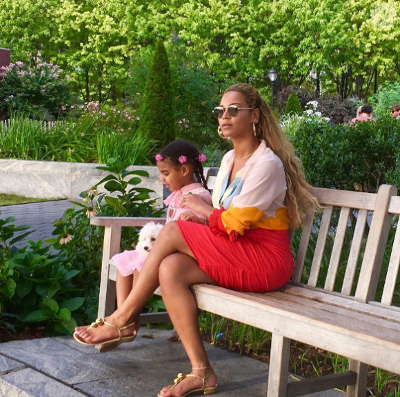 Beyoncé a partagé des photos d'elle avec sa fille Blue Ivy dans les rues de New York, sur sa page Instagram le 4 septembre 2016