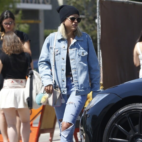 Exclusif - Sofia Richie va déjeuner avec des amis à West Hollywood le 3 septembre 2016.