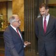 Le roi Felipe VI et la reine Letizia d'Espagne présidaient le 7 septembre 2016 à la commémoration du centenaire de la naissance de l'écrivain espagnol Camilo José Cela au siège de l'Institut Cervantes à Madrid et ont inauguré à cette occasion une exposition rendant hommage à l'auteur Nobel de littérature 1989, disparu en 2002.