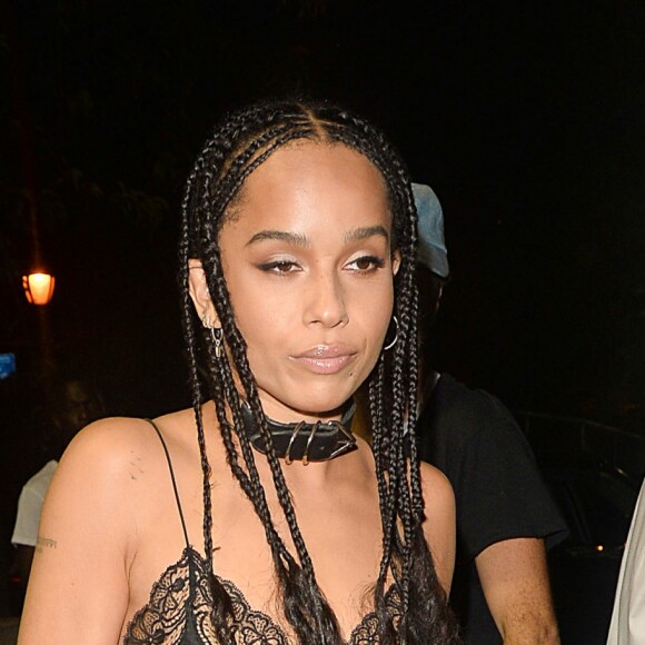 Zoë Kravitz arrive au Pier 94 pour assister au défilé Alexander Wang (collection printemps-été 2017). New York, le 10 septembre 2016.