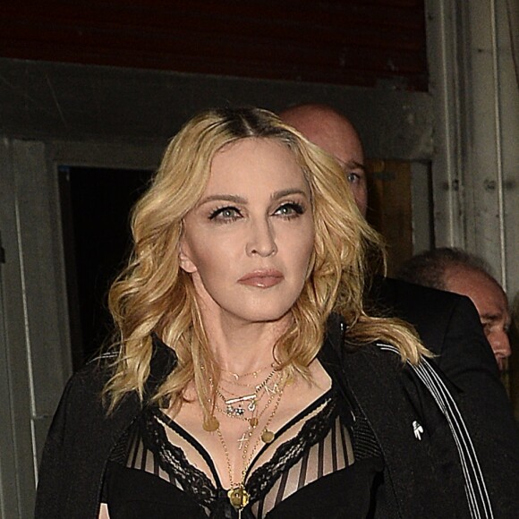 Madonna arrive au Pier 94 pour assister au défilé Alexander Wang (collection printemps-été 2017). New York, le 10 septembre 2016.