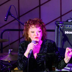 La chanteuse Régine - Soirée d'inauguration de l'exposition PARIS! au Bon Marché à Paris le 7 septembre 2016. Le célèbre magasin de la Rive gauche porte haut et fort les couleurs tricolores en dédiant son exposition automnale à la Ville Lumière. Vestiaire casual chic, gourmandises typiques, cosmétiques adorés des Frenchies... L'essentiel pour la jouer comme une Parisienne. © Coadic Guirec/Bestimage