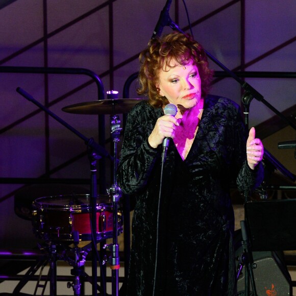 La chanteuse Régine - Soirée d'inauguration de l'exposition PARIS! au Bon Marché à Paris le 7 septembre 2016. Le célèbre magasin de la Rive gauche porte haut et fort les couleurs tricolores en dédiant son exposition automnale à la Ville Lumière. Vestiaire casual chic, gourmandises typiques, cosmétiques adorés des Frenchies... L'essentiel pour la jouer comme une Parisienne. © Coadic Guirec/Bestimage