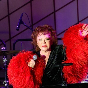 La chanteuse Régine - Soirée d'inauguration de l'exposition PARIS! au Bon Marché à Paris le 7 septembre 2016. Le célèbre magasin de la Rive gauche porte haut et fort les couleurs tricolores en dédiant son exposition automnale à la Ville Lumière. Vestiaire casual chic, gourmandises typiques, cosmétiques adorés des Frenchies... L'essentiel pour la jouer comme une Parisienne. © Coadic Guirec/Bestimage