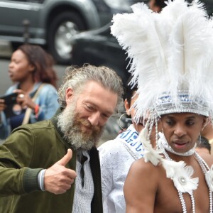 Exclusif - Robertinho Chaves, Vincent Cassel et Cristina Cordula lors du cortège du "Lavage de la Madeleine" à Paris, le 4 septembre 2016