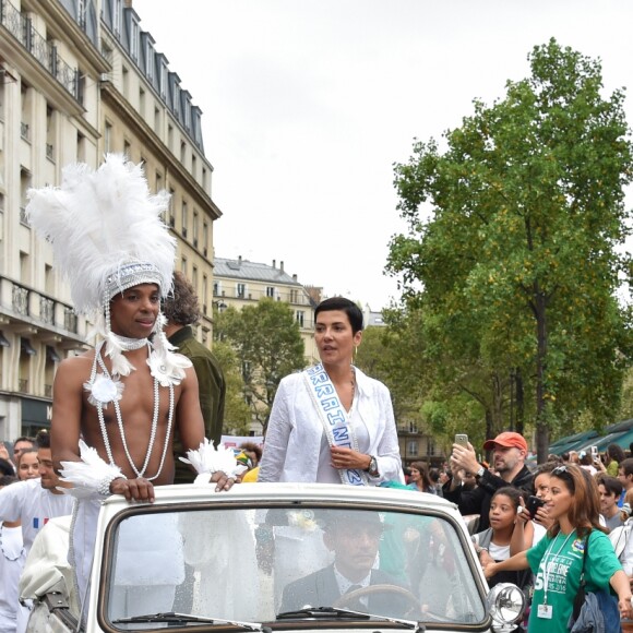 Exclusif - Robertinho Chaves, Vincent Cassel et Cristina Cordula lors du cortège du "Lavage de la Madeleine" à Paris, le 4 septembre 2016