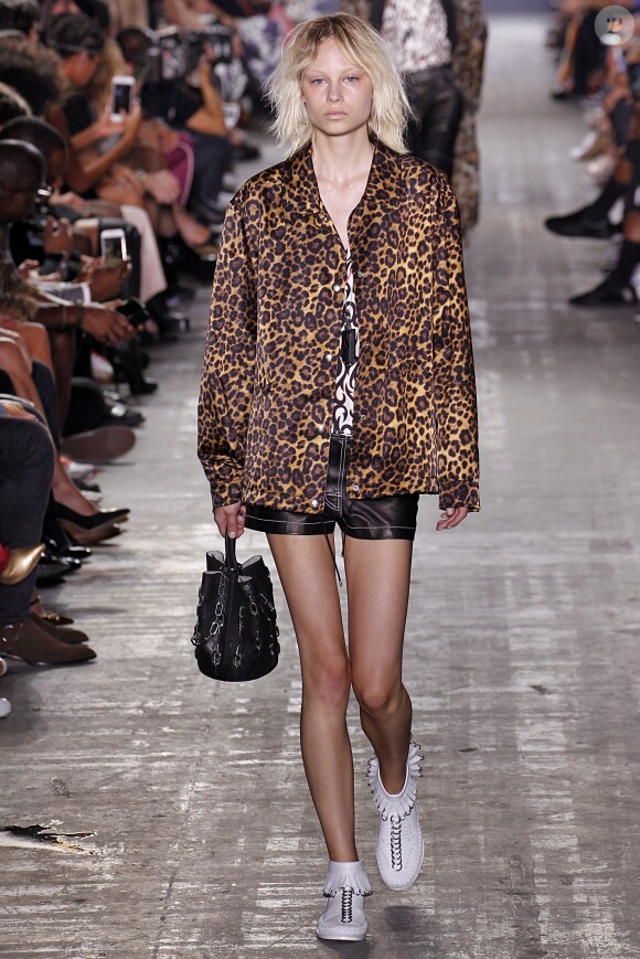 Défilé Alexander Wang (collections printemps-été 2017 et adidas Originals by Alexander Wang) au Pier 94. New York, le 10 septembre 2016.
