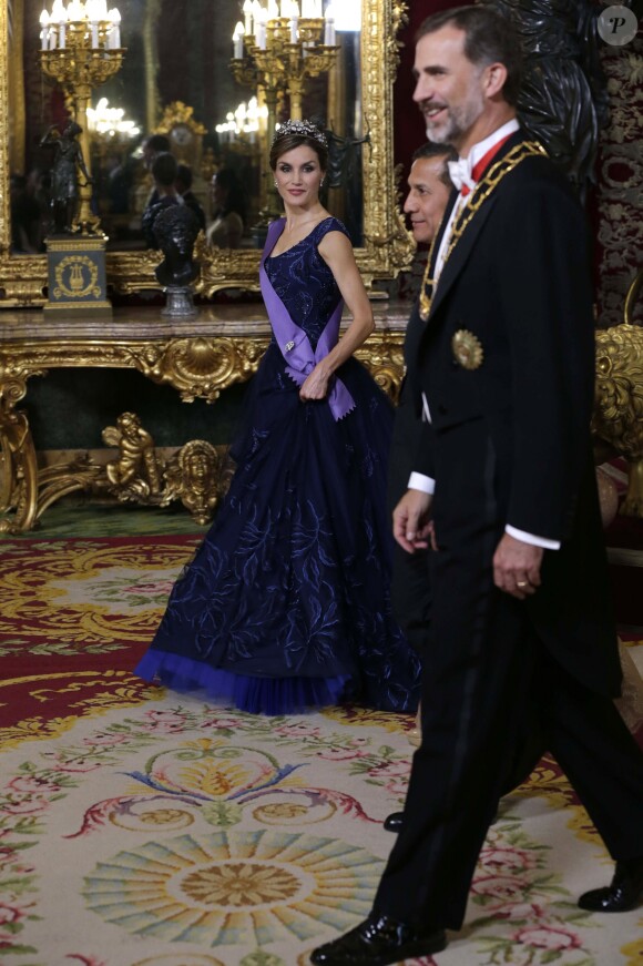 Le roi Felipe VI et la reine Letizia d'Espagne lors du dîner d'Etat organisé le 7 juillet 2015 à Madrid en l'honneur du président péruvien Ollanta Humala et sa femme Nadine.