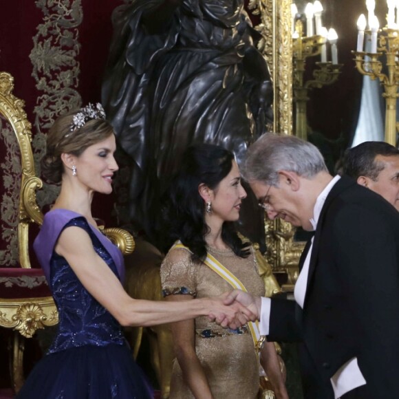 Le roi Felipe VI et la reine Letizia d'Espagne lors du dîner d'Etat organisé le 7 juillet 2015 à Madrid en l'honneur du président péruvien Ollanta Humala et sa femme Nadine.
