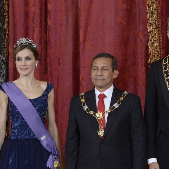 Felipe VI et Letizia d'Espagne lors du dîner d'Etat organisé le 7 juillet 2015 à Madrid en l'honneur du président péruvien Ollanta Humala et sa femme Nadine.