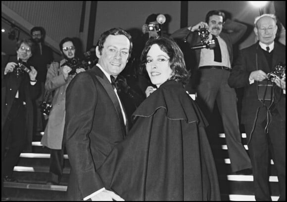 Maurice Ronet et Joséphine Chaplin à Paris en 1975