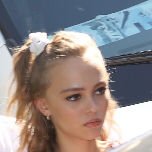 Exclusif - Lily-Rose Depp - Arrivées à l'enregistrement de l'émission TV "Vivement Dimanche prochain" à Paris. Le 14 septembre 2016